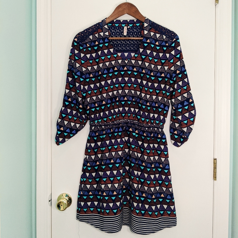 Red Camel Long Sleeve Geometric Pattern Dress - image 1